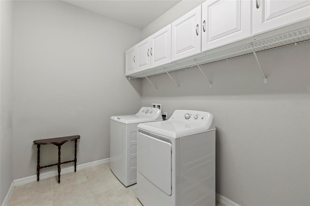 For Sale: $449,000 (3 beds, 2 baths, 2164 Square Feet)