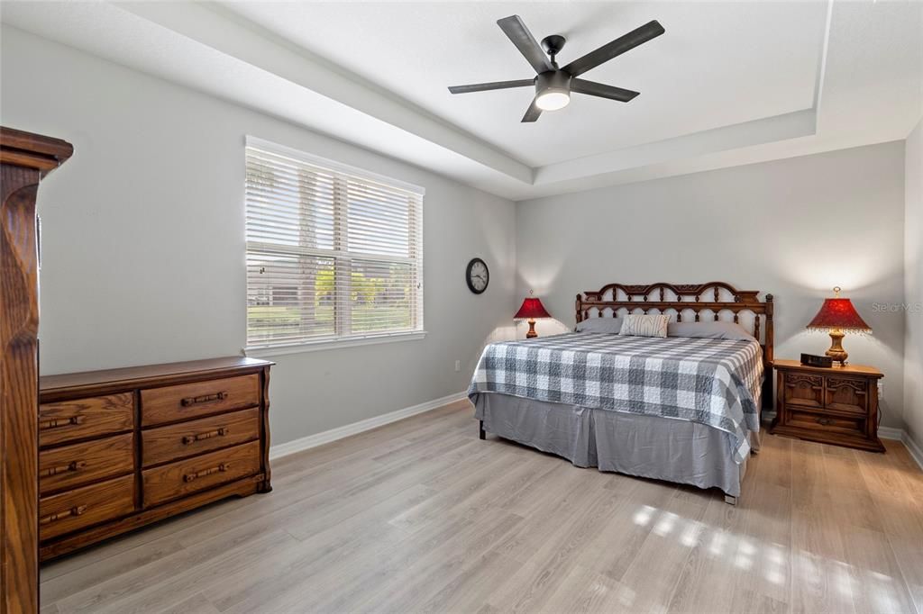 For Sale: $449,000 (3 beds, 2 baths, 2164 Square Feet)