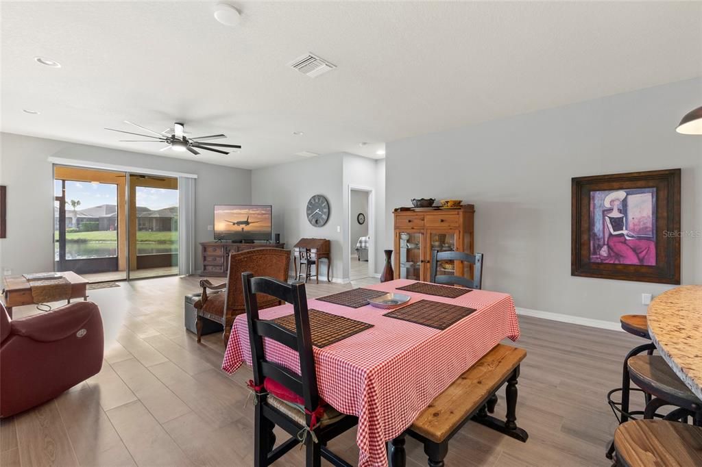 For Sale: $449,000 (3 beds, 2 baths, 2164 Square Feet)