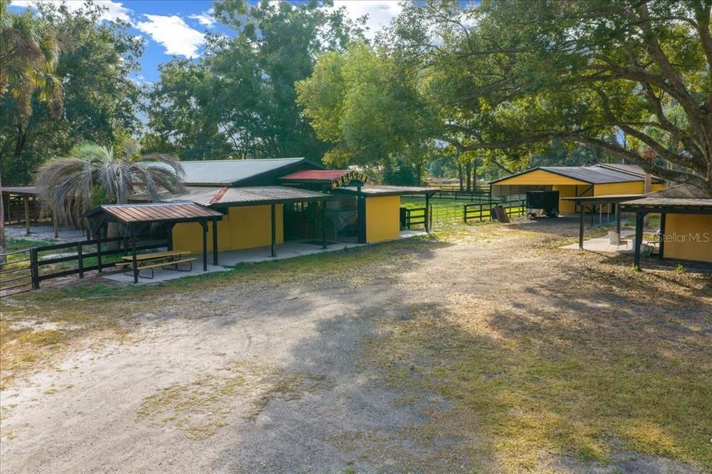 For Sale: $999,950 (4 beds, 2 baths, 2706 Square Feet)