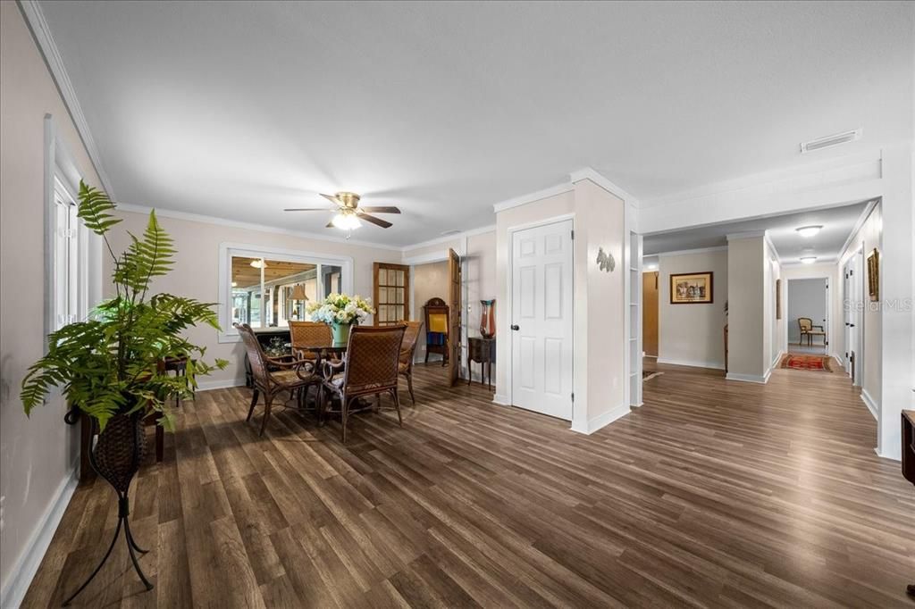 For Sale: $999,950 (4 beds, 2 baths, 2706 Square Feet)