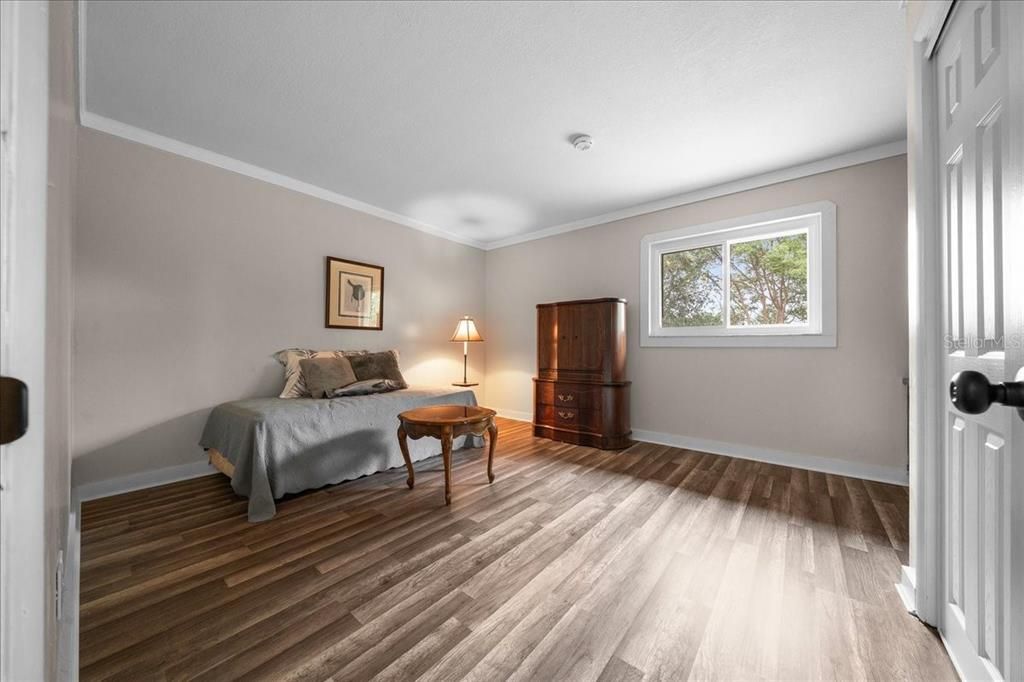 For Sale: $999,950 (4 beds, 2 baths, 2706 Square Feet)