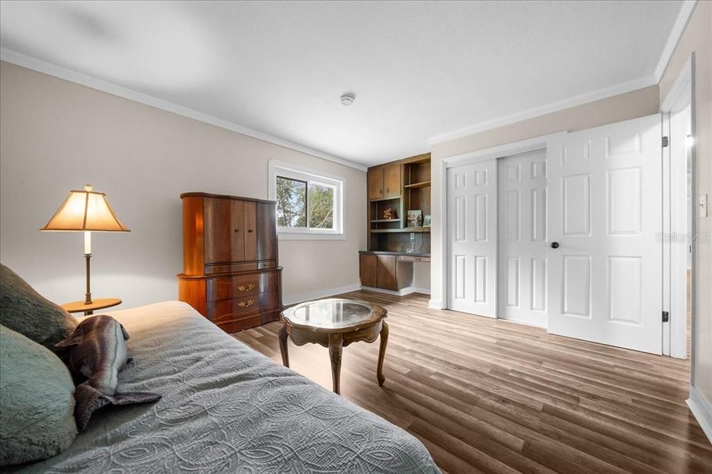 For Sale: $999,950 (4 beds, 2 baths, 2706 Square Feet)