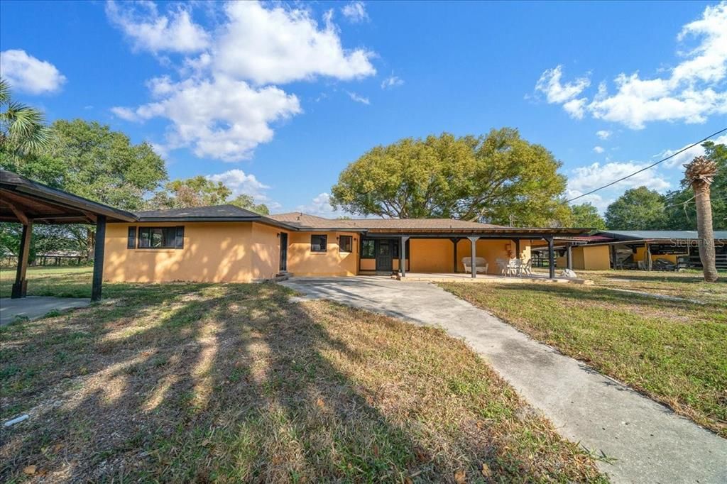 For Sale: $999,950 (4 beds, 2 baths, 2706 Square Feet)