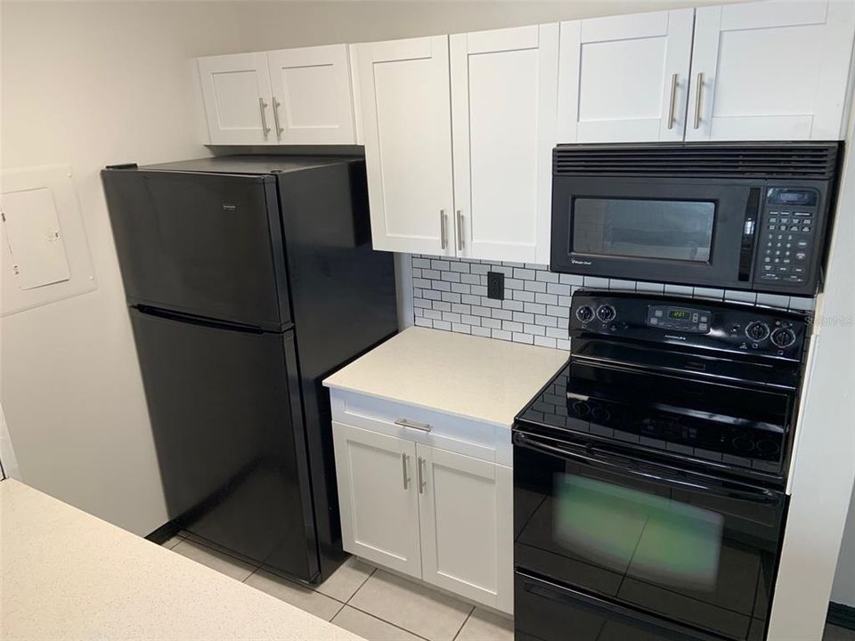 For Rent: $1,440 (1 beds, 1 baths, 686 Square Feet)