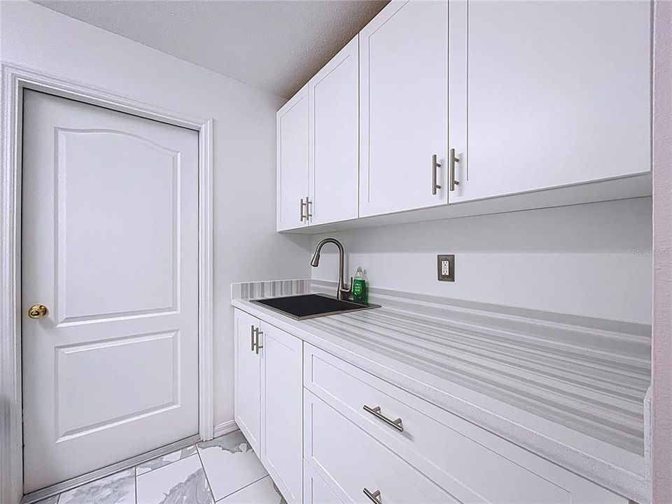 For Sale: $440,000 (3 beds, 2 baths, 2403 Square Feet)