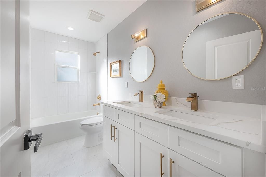 Active With Contract: $550,000 (3 beds, 2 baths, 1497 Square Feet)