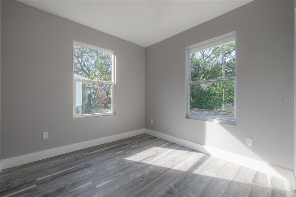 Active With Contract: $550,000 (3 beds, 2 baths, 1497 Square Feet)