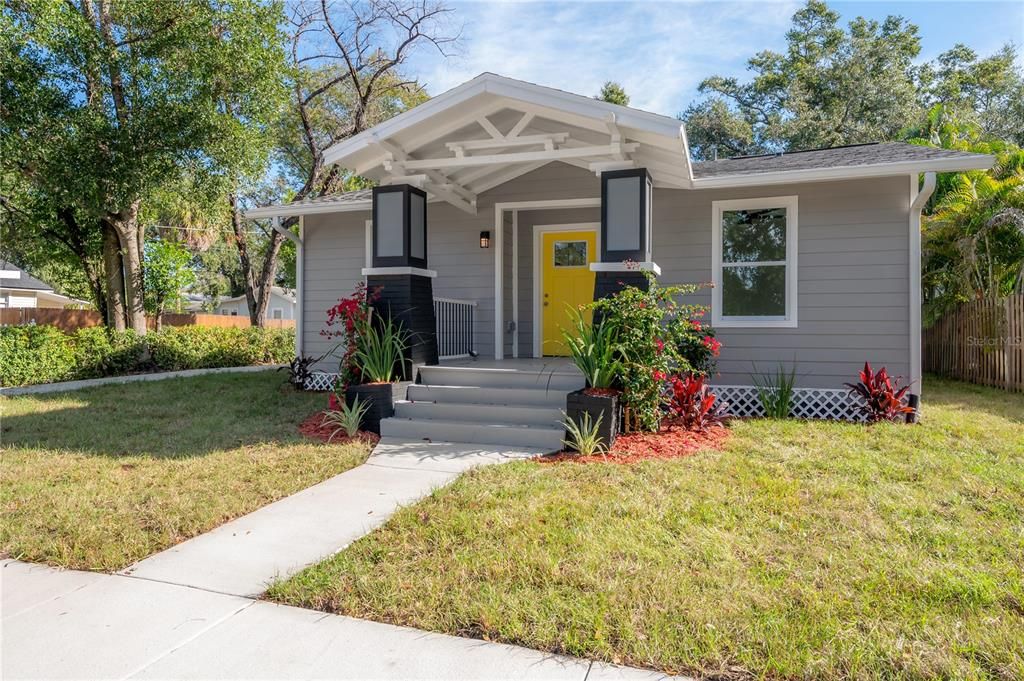Active With Contract: $550,000 (3 beds, 2 baths, 1497 Square Feet)