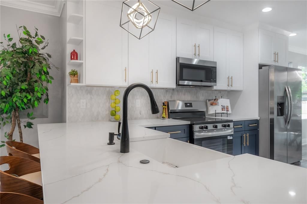 Active With Contract: $550,000 (3 beds, 2 baths, 1497 Square Feet)