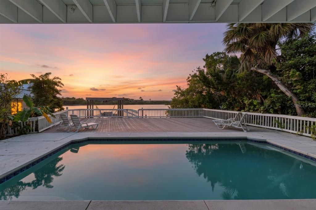 En Venta: $949,000 (3 camas, 3 baños, 1751 Pies cuadrados)