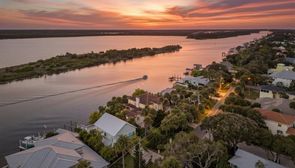 En Venta: $949,000 (3 camas, 3 baños, 1751 Pies cuadrados)