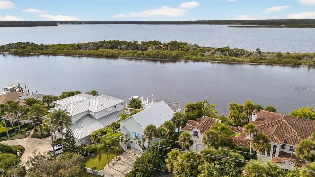 En Venta: $949,000 (3 camas, 3 baños, 1751 Pies cuadrados)