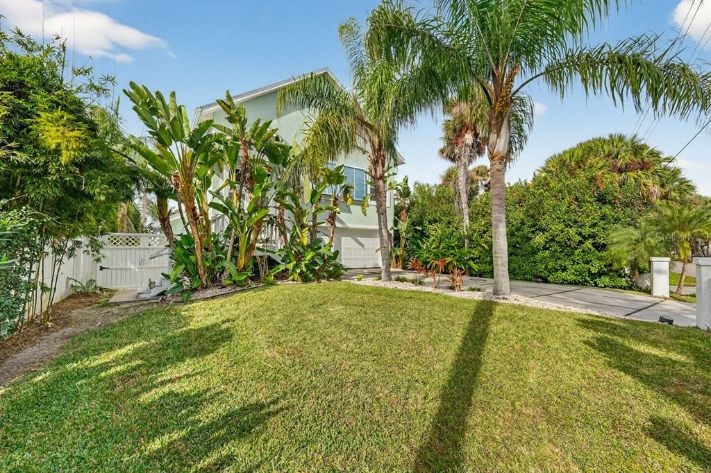 En Venta: $949,000 (3 camas, 3 baños, 1751 Pies cuadrados)