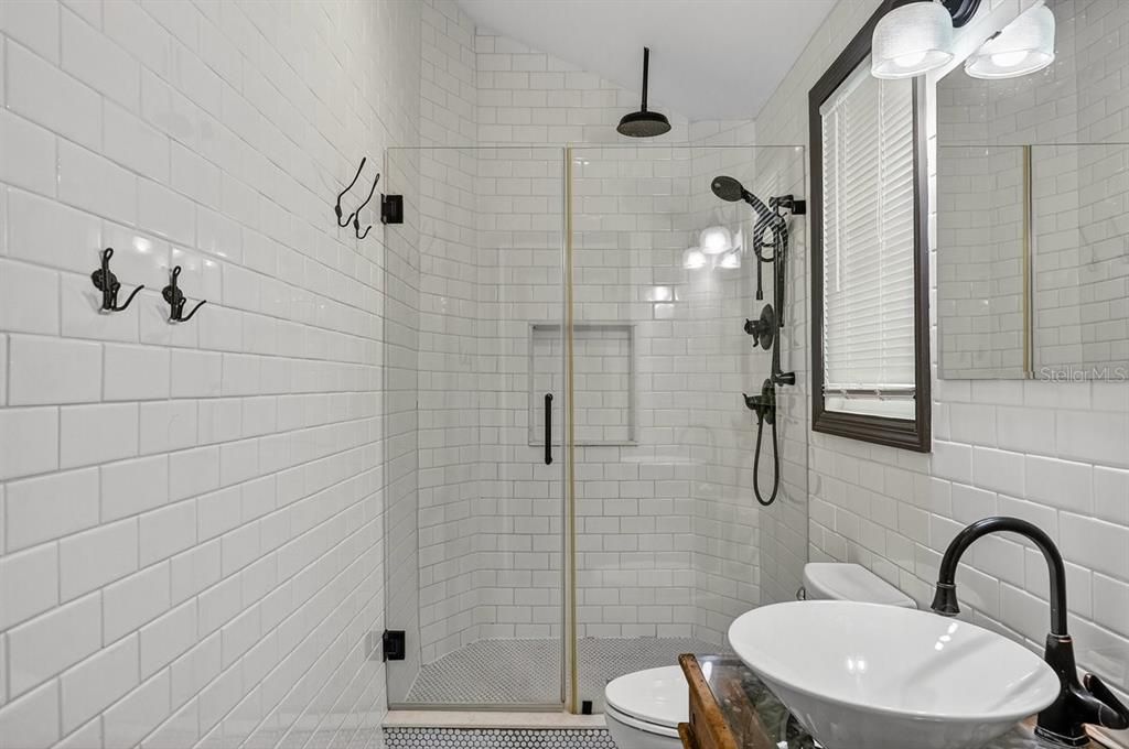 En Venta: $949,000 (3 camas, 3 baños, 1751 Pies cuadrados)