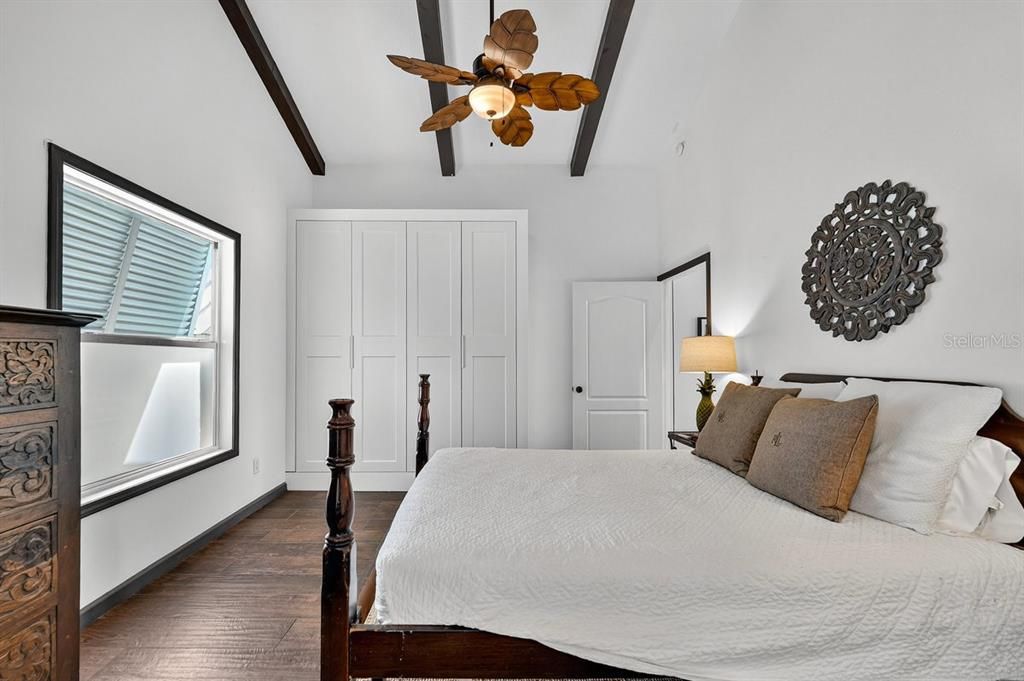 En Venta: $949,000 (3 camas, 3 baños, 1751 Pies cuadrados)