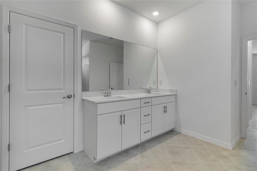 待售: $615,000 (3 贝兹, 3 浴室, 2214 平方英尺)