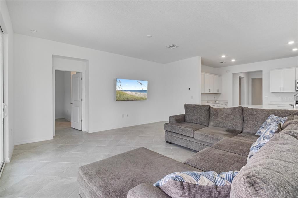 待售: $615,000 (3 贝兹, 3 浴室, 2214 平方英尺)