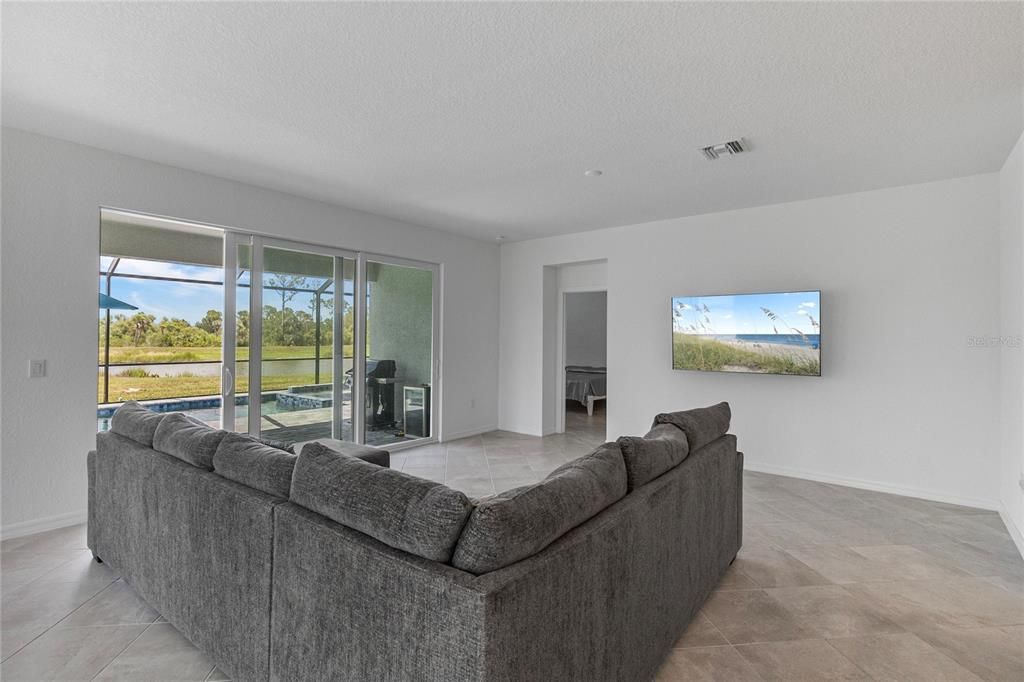 待售: $615,000 (3 贝兹, 3 浴室, 2214 平方英尺)