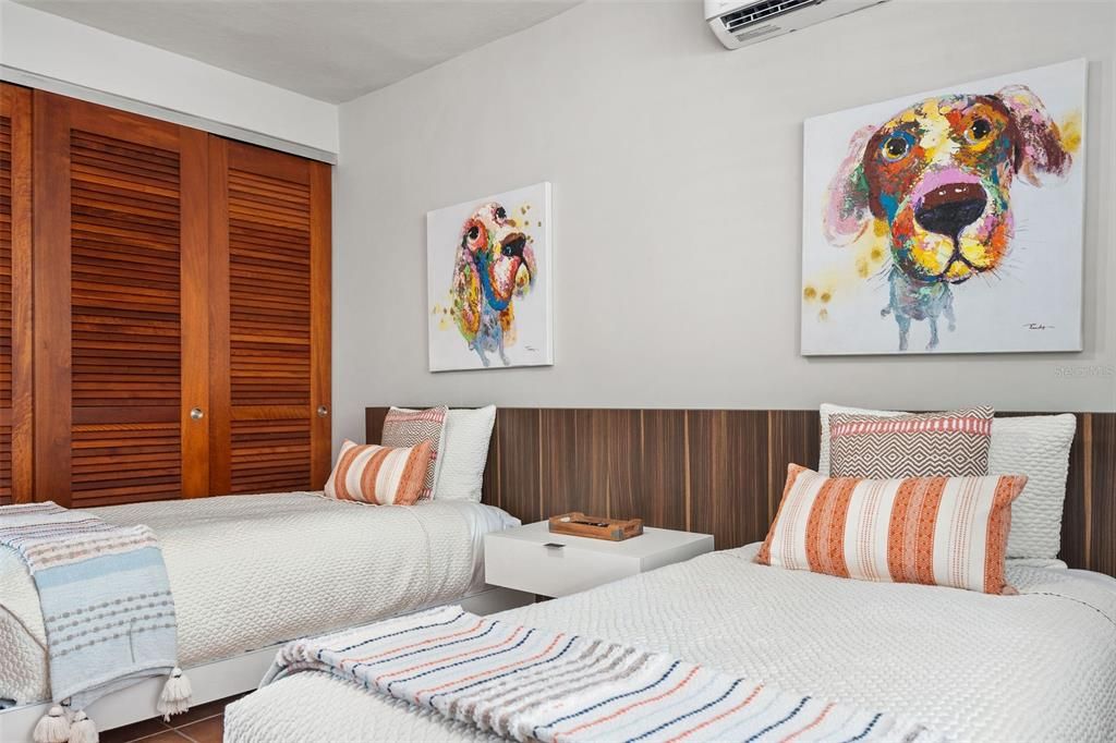 For Rent: $17,500 (4 beds, 4 baths, 3900 Square Feet)