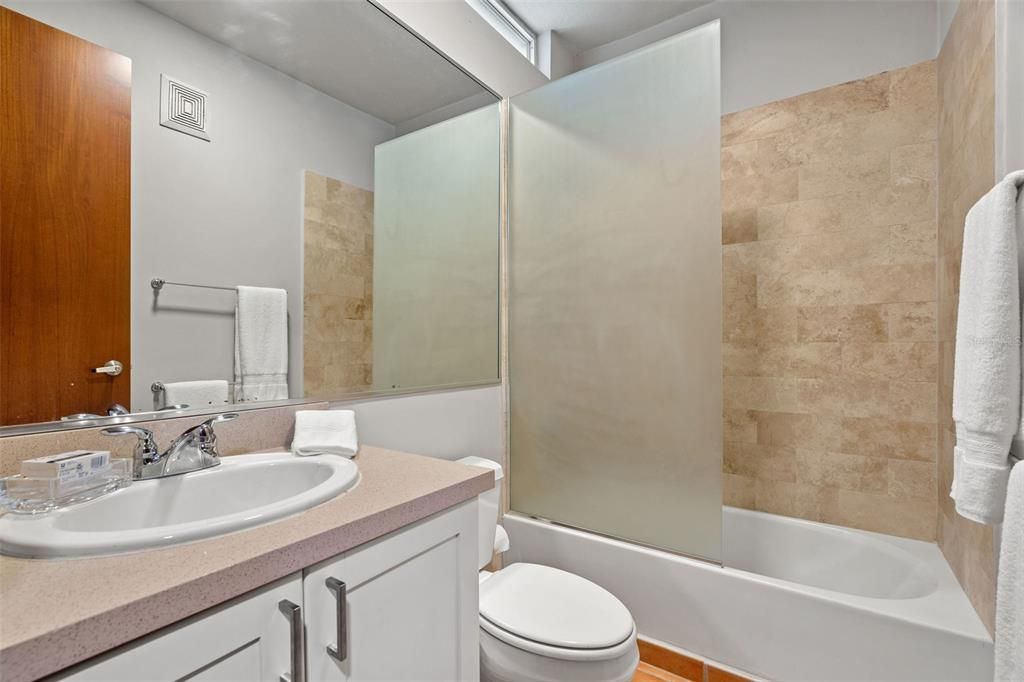 For Rent: $17,500 (4 beds, 4 baths, 3900 Square Feet)