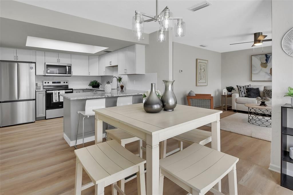 En Venta: $237,000 (2 camas, 2 baños, 1222 Pies cuadrados)