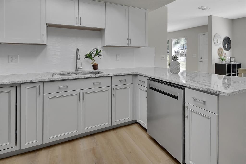 En Venta: $237,000 (2 camas, 2 baños, 1222 Pies cuadrados)