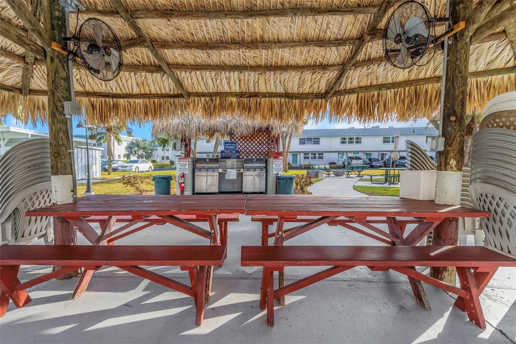 待售: $119,900 (2 贝兹, 2 浴室, 1010 平方英尺)