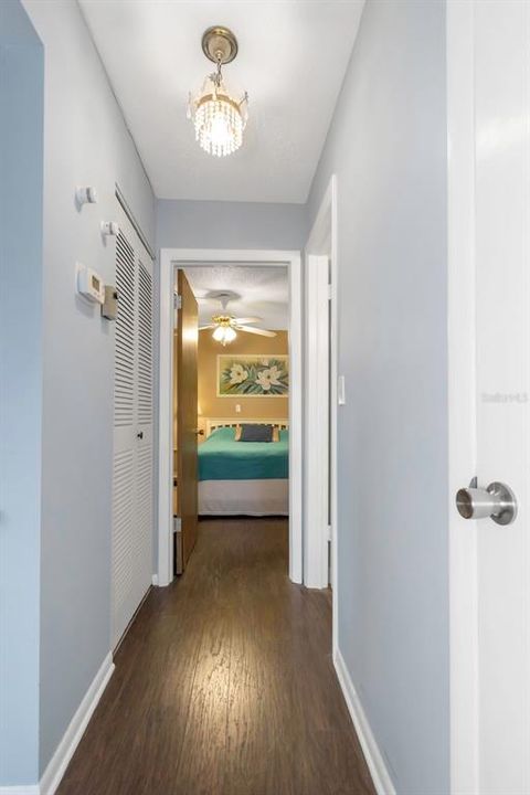 待售: $119,900 (2 贝兹, 2 浴室, 1010 平方英尺)