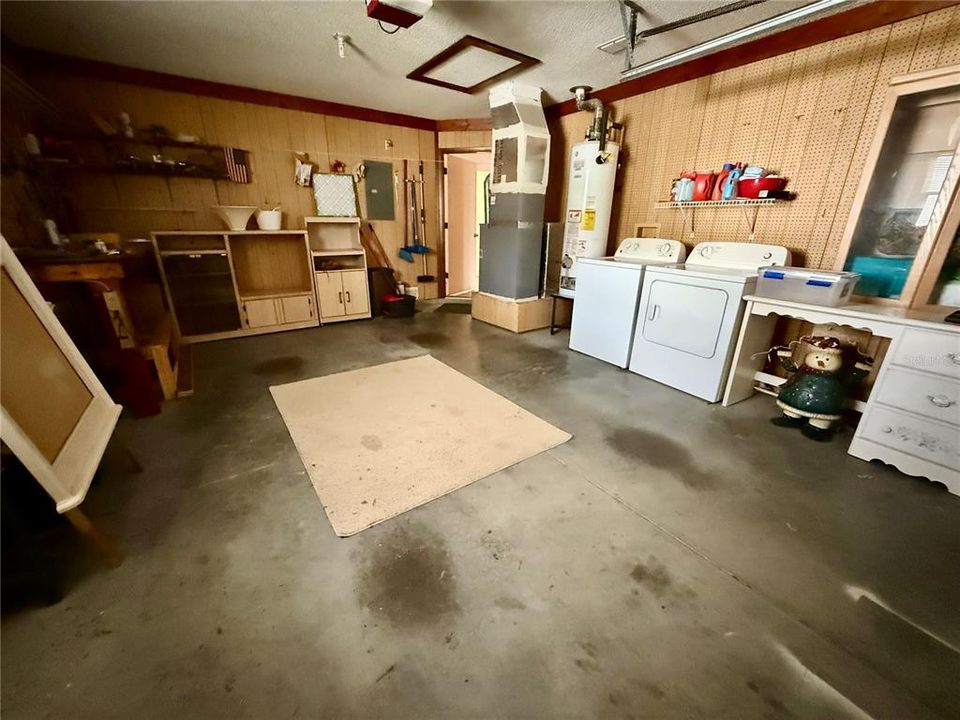 На продажу: $175,000 (2 спален, 2 ванн, 932 Квадратных фут)