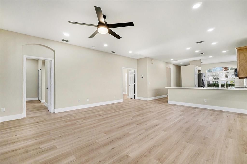 待售: $419,000 (2 贝兹, 2 浴室, 1617 平方英尺)