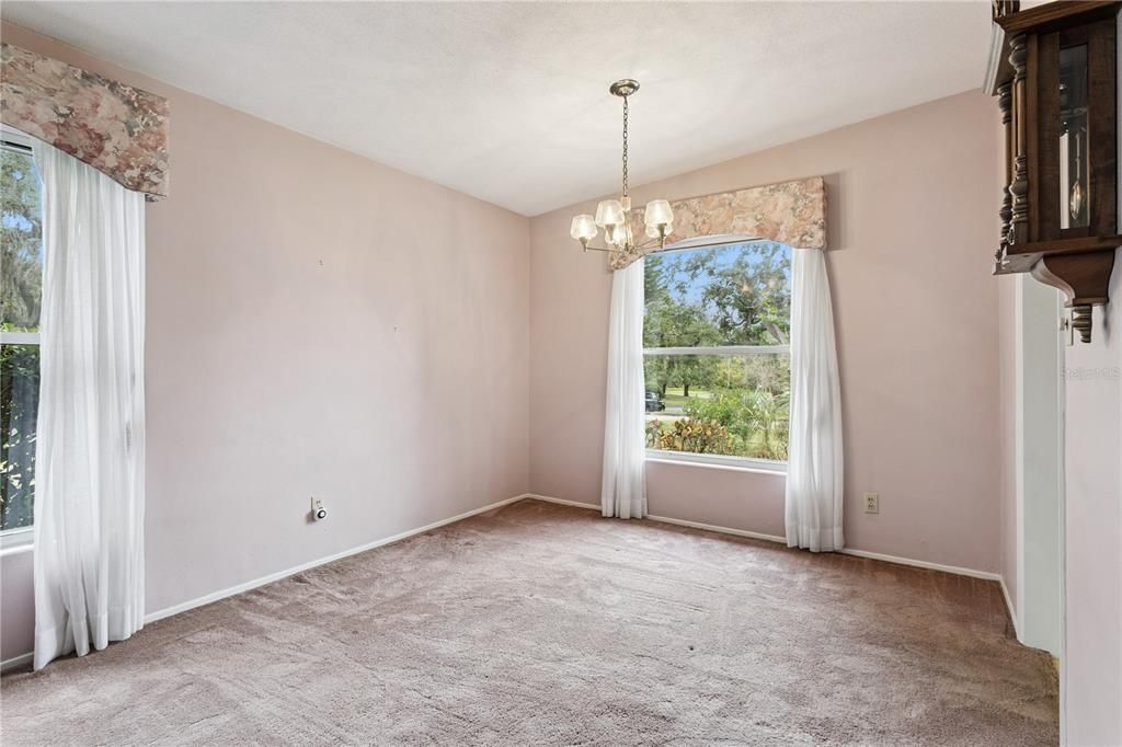 En Venta: $525,000 (4 camas, 2 baños, 1910 Pies cuadrados)