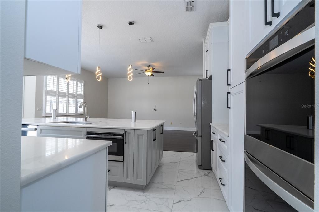 На продажу: $699,000 (4 спален, 2 ванн, 2835 Квадратных фут)