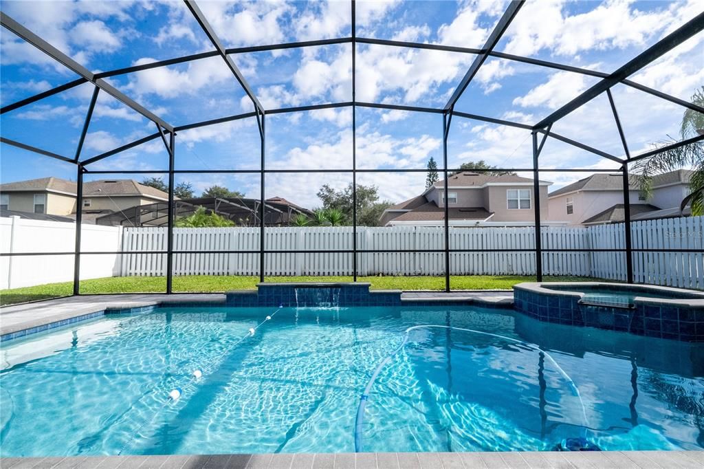 На продажу: $699,000 (4 спален, 2 ванн, 2835 Квадратных фут)