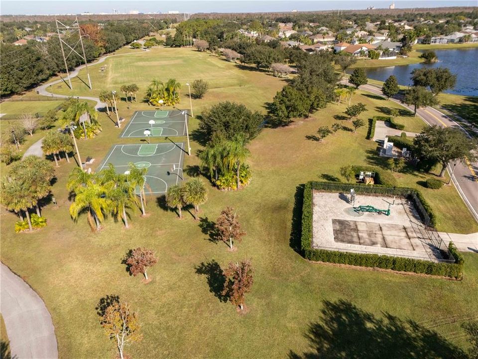 На продажу: $699,000 (4 спален, 2 ванн, 2835 Квадратных фут)