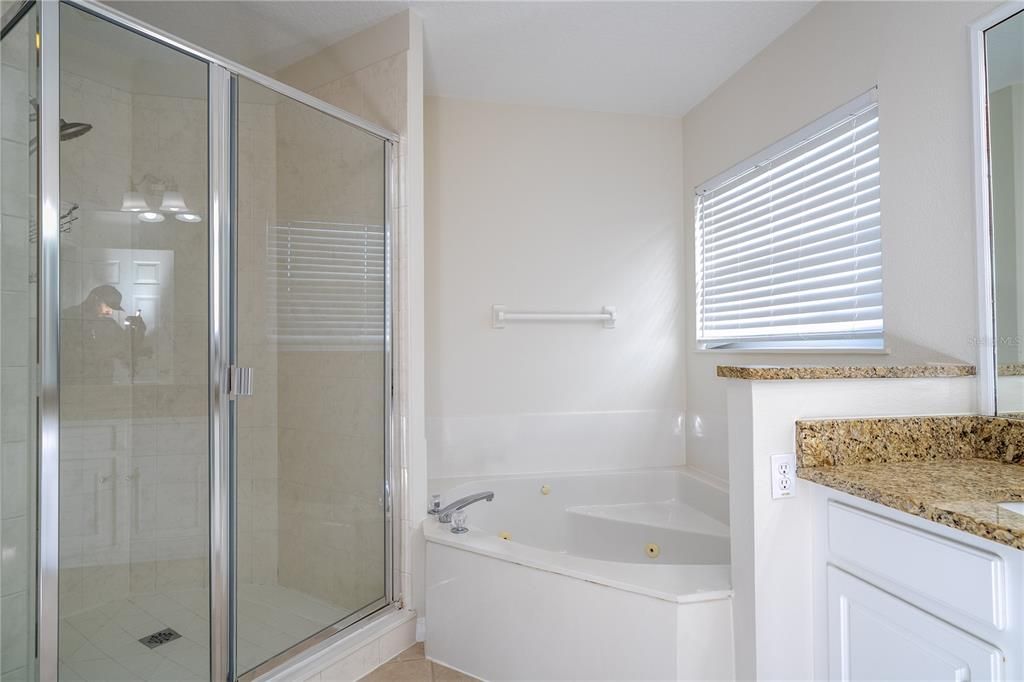 На продажу: $699,000 (4 спален, 2 ванн, 2835 Квадратных фут)