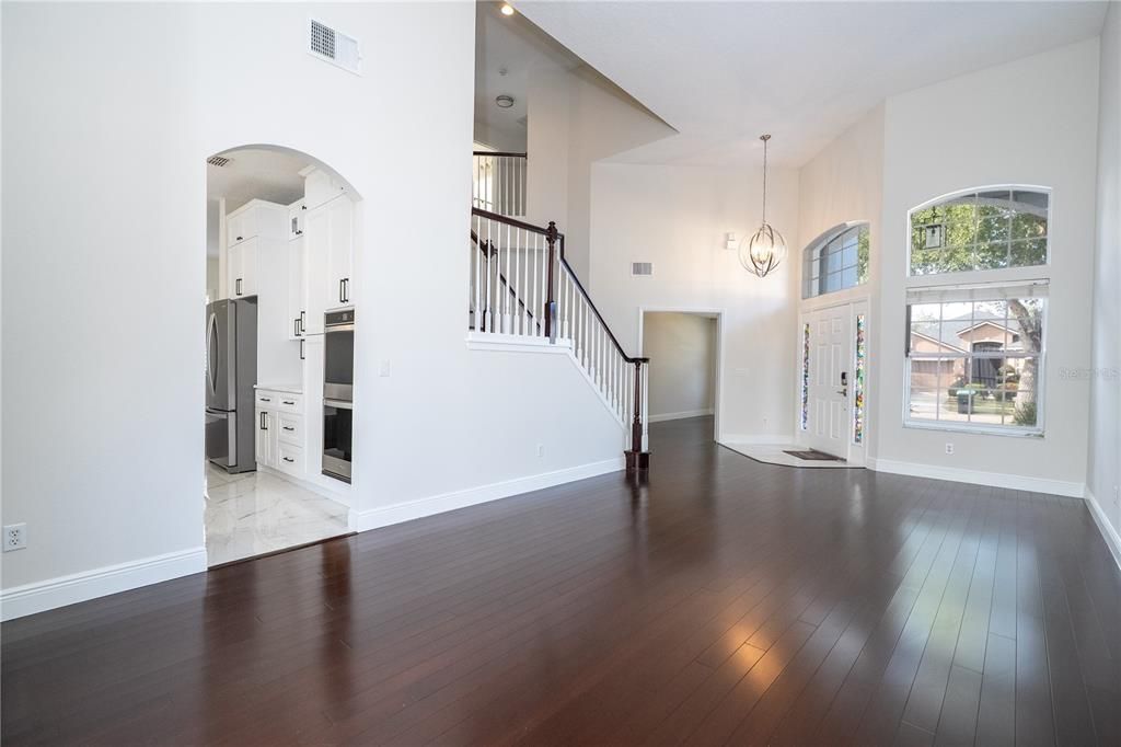 На продажу: $699,000 (4 спален, 2 ванн, 2835 Квадратных фут)