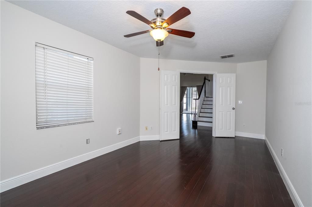 На продажу: $699,000 (4 спален, 2 ванн, 2835 Квадратных фут)