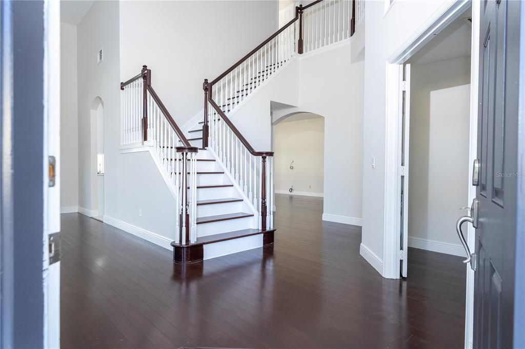 На продажу: $699,000 (4 спален, 2 ванн, 2835 Квадратных фут)