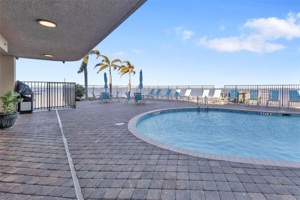 待售: $349,900 (3 贝兹, 2 浴室, 1647 平方英尺)