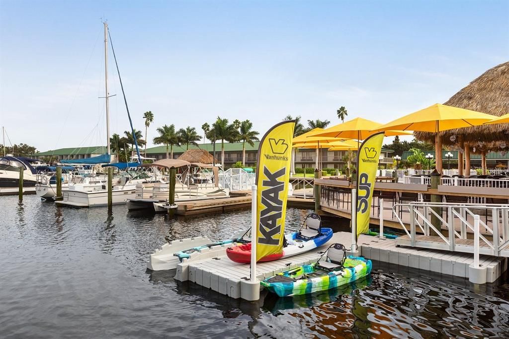 待售: $130,000 (1 贝兹, 1 浴室, 348 平方英尺)