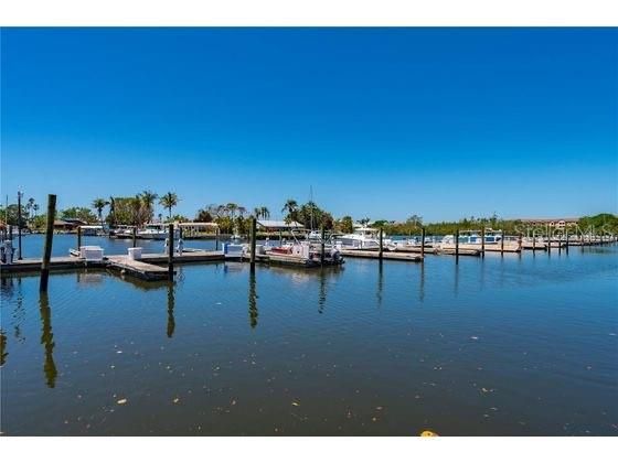 待售: $130,000 (1 贝兹, 1 浴室, 348 平方英尺)