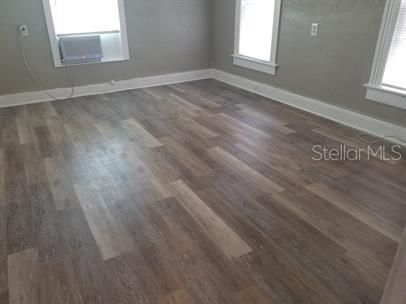 В аренду: $1,100 (0 спален, 1 ванн, 400 Квадратных фут)