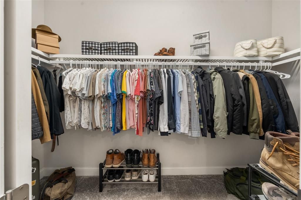 For Sale: $600,000 (4 beds, 2 baths, 1987 Square Feet)