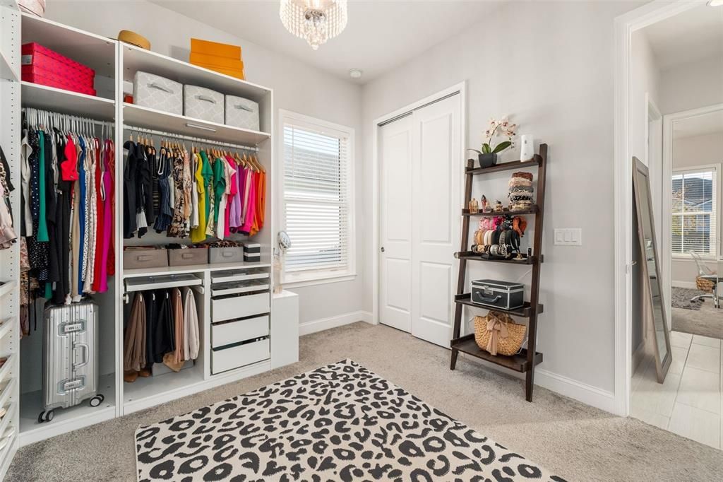 For Sale: $600,000 (4 beds, 2 baths, 1987 Square Feet)