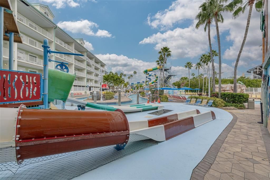 For Sale: $799,000 (2 beds, 2 baths, 1110 Square Feet)