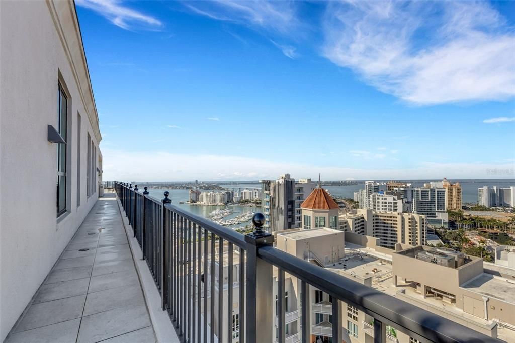 En Venta: $1,525,000 (2 camas, 2 baños, 1122 Pies cuadrados)