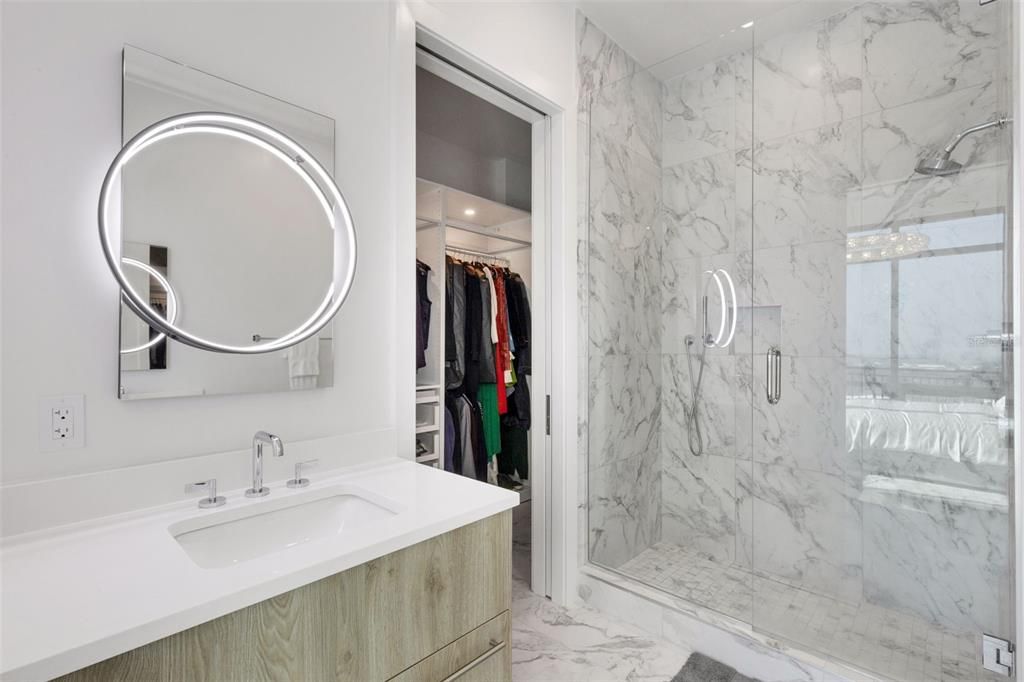 En Venta: $1,525,000 (2 camas, 2 baños, 1122 Pies cuadrados)