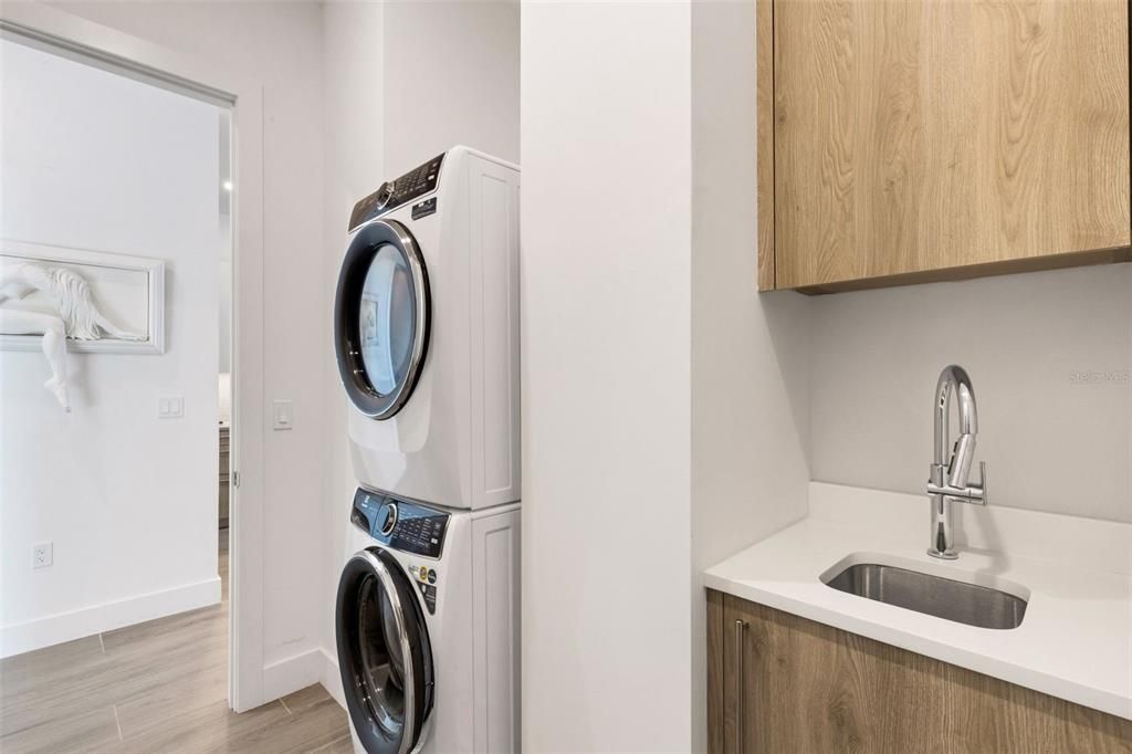 En Venta: $1,525,000 (2 camas, 2 baños, 1122 Pies cuadrados)