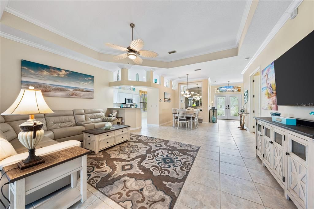 For Sale: $525,000 (3 beds, 2 baths, 1883 Square Feet)